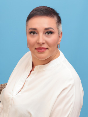 Инструктор по физическому воспитанию Зенюкова Александра Александровна Инструктор по физическому воспитанию Зенюкова Александра Александровна